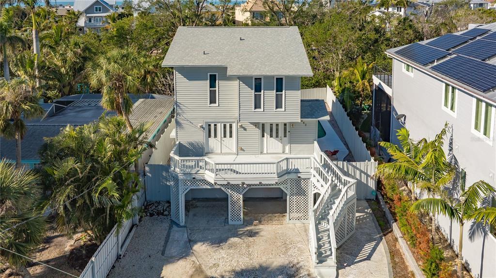 Picture of 462 Island Circle, Sarasota, FL 34242