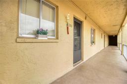 Picture of 3658 Lake Bayshore Drive Unit 320, Bradenton, FL 34205
