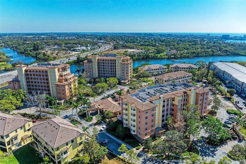 Picture of 5591 Cannes Circle Unit 403, Sarasota FL 34231