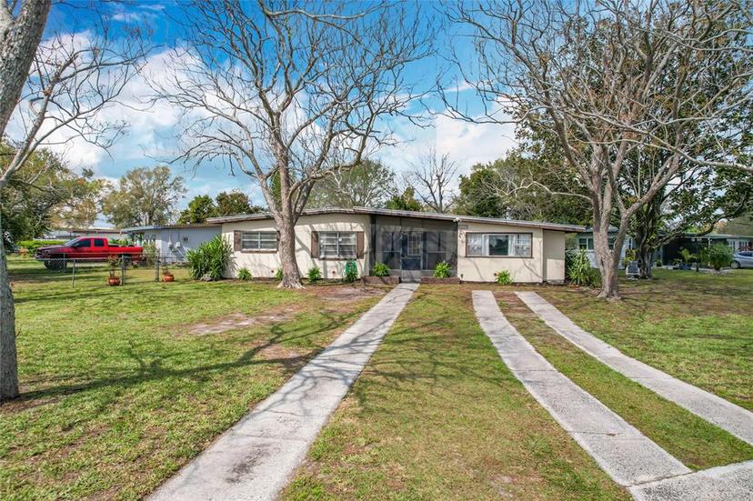 Picture of 1625 Crystal Court E, Lakeland FL 33801
