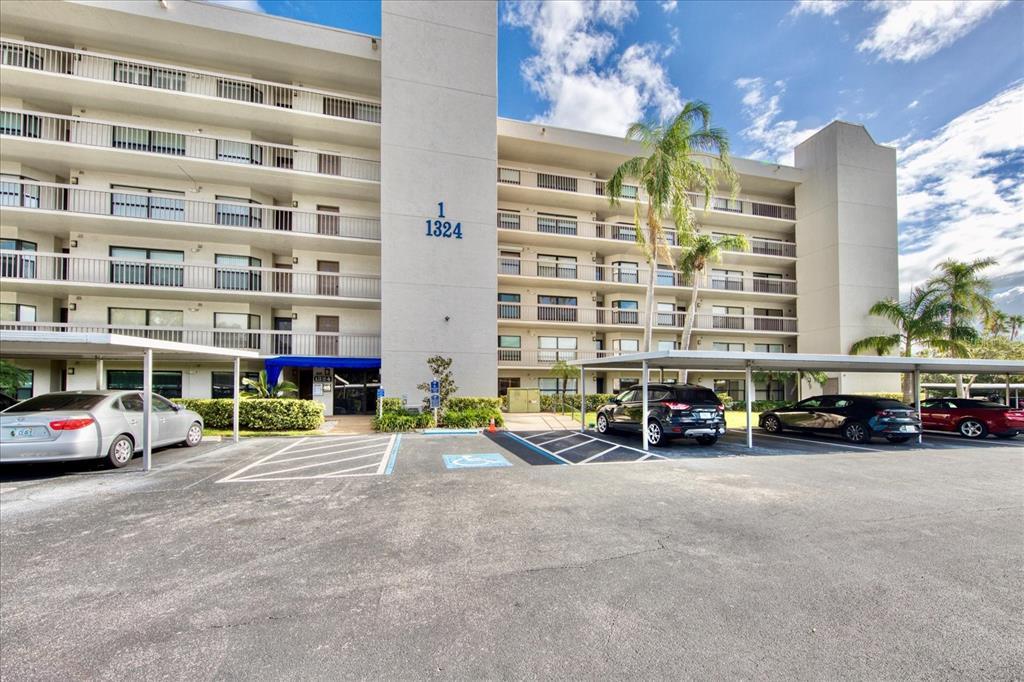 Picture of 1324 Pasadena Avenue S Unit 204, South Pasadena, FL 33707