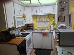 Picture of 50989 Highway 27 Unit 130, Davenport, FL 33897