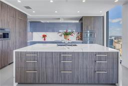 Picture of 301 1St Street S Unit 3103, St Petersburg, FL 33701
