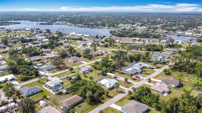 Picture of 521 Fairview Avenue Nw, Port Charlotte FL 33952