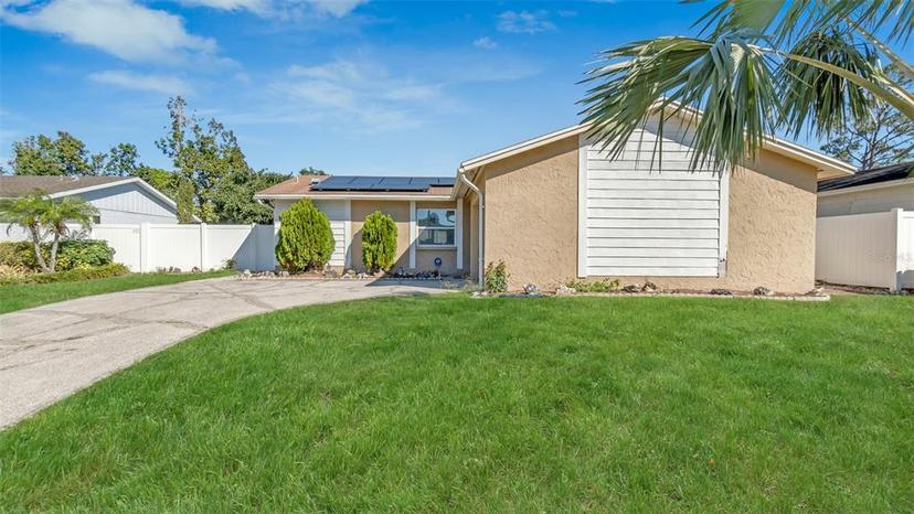 Picture of 13826 Pathfinder Drive, Tampa FL 33625