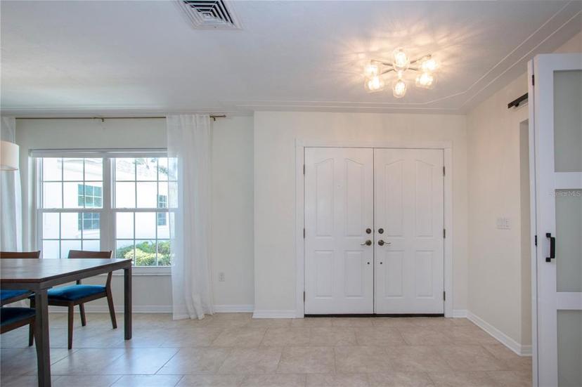 Picture of 2466 Breakwater Circle, Sarasota FL 34231