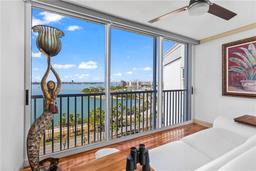 Picture of 435 S Gulfstream Avenue Unit 1103, Sarasota, FL 34236