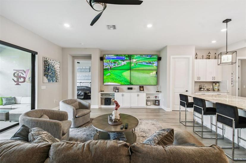 Picture of 937 Walnut Creek Lane, Poinciana FL 34759