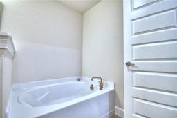 Picture of 4202 Teeling Court, Auburndale, FL 33823