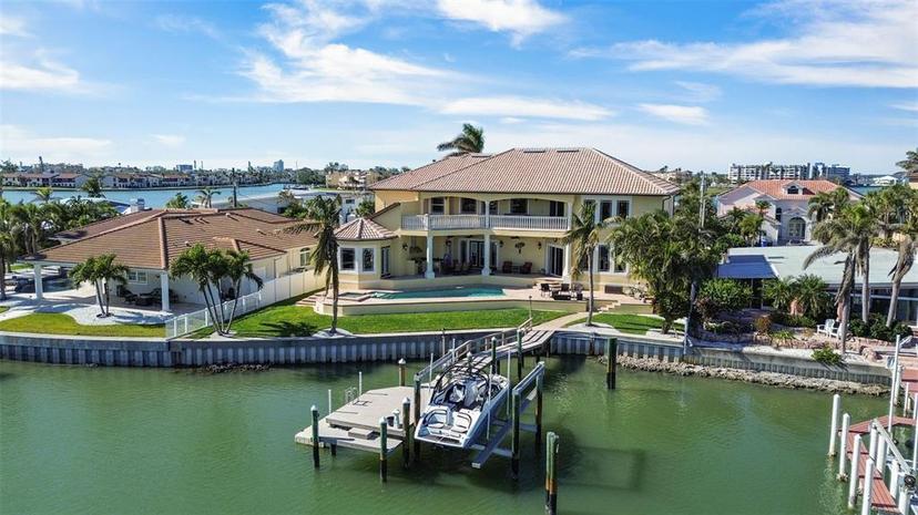 Picture of 7986 9Th Avenue S, St Petersburg FL 33707