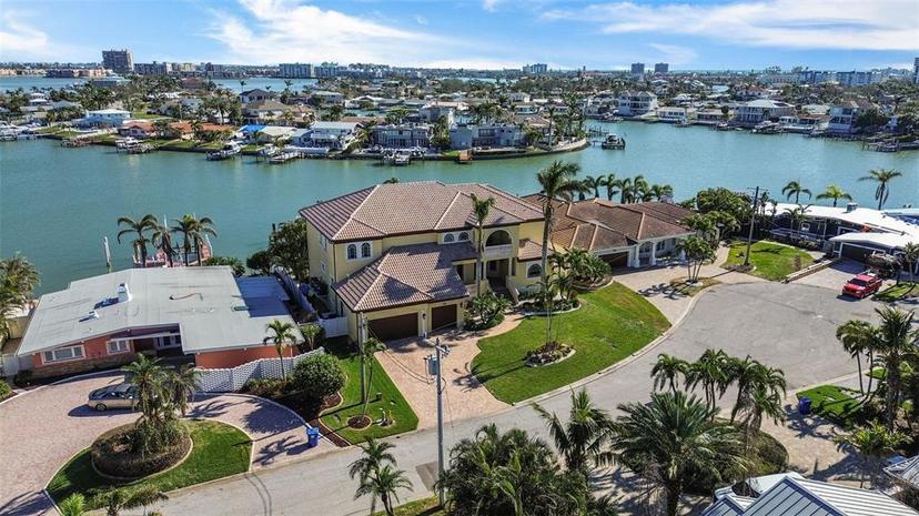 Picture of 7986 9Th Avenue S, St Petersburg FL 33707