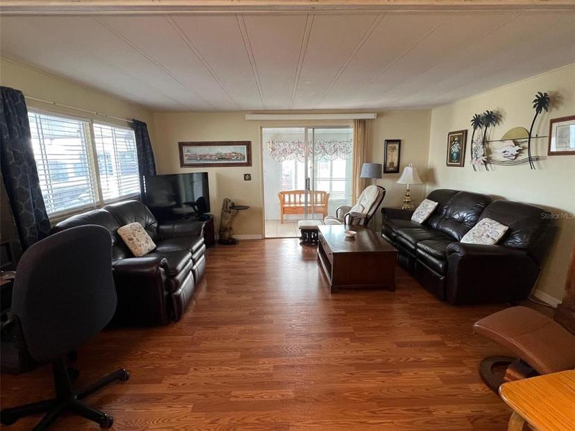 Picture of 12766 Seminole Boulevard Unit 4, Largo FL 33778
