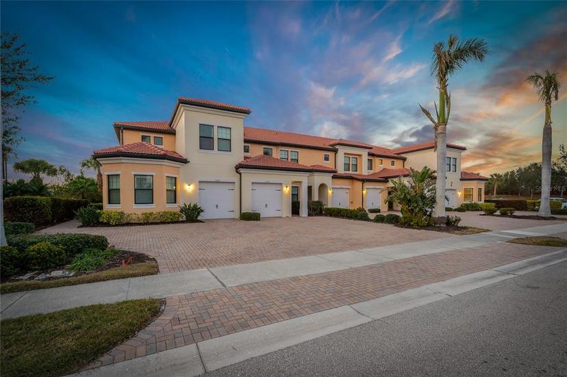Picture of 23085 Banbury Way Unit 103, Venice FL 34293
