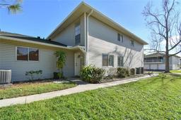 Picture of 4353 Shadow Crest Pl Unit 3, Orlando, FL 32811