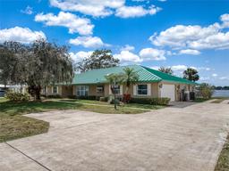 Picture of 922 Lake Drive E, Lake Placid, FL 33852