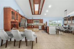 Picture of 922 Lake Drive E, Lake Placid, FL 33852