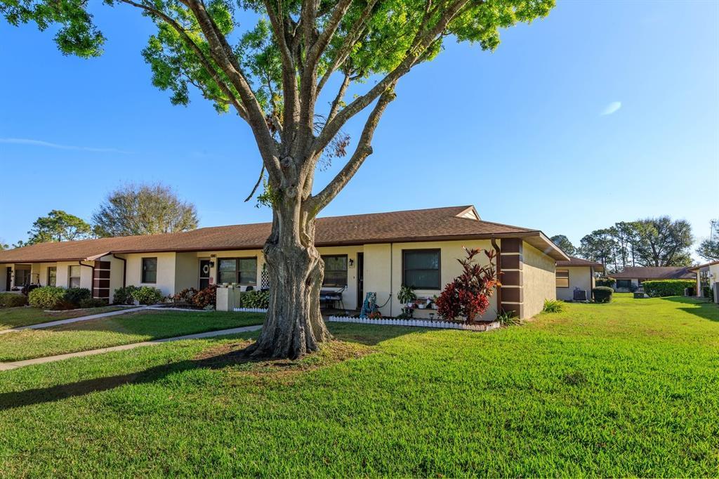Picture of 30113 Robin Lane, Tavares, FL 32778