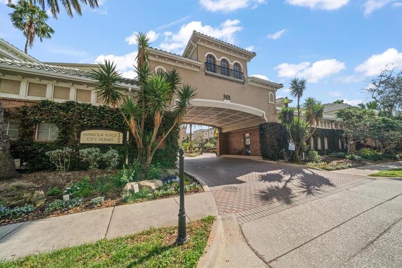 Picture of 501 Knights Run Avenue Unit 2101, Tampa FL 33602