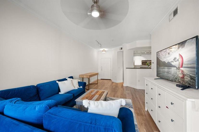 Picture of 501 Knights Run Avenue Unit 2101, Tampa FL 33602