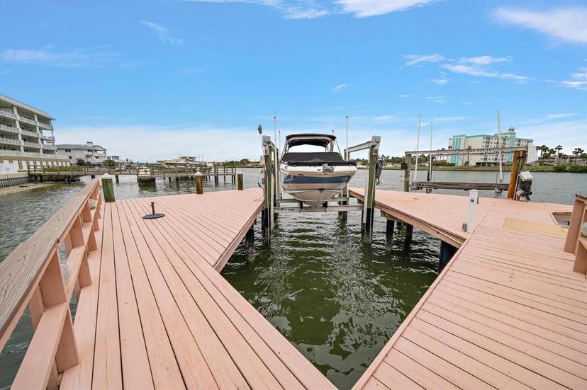 Picture of 19941 Gulf Boulevard Unit 105, Indian Shores FL 33785