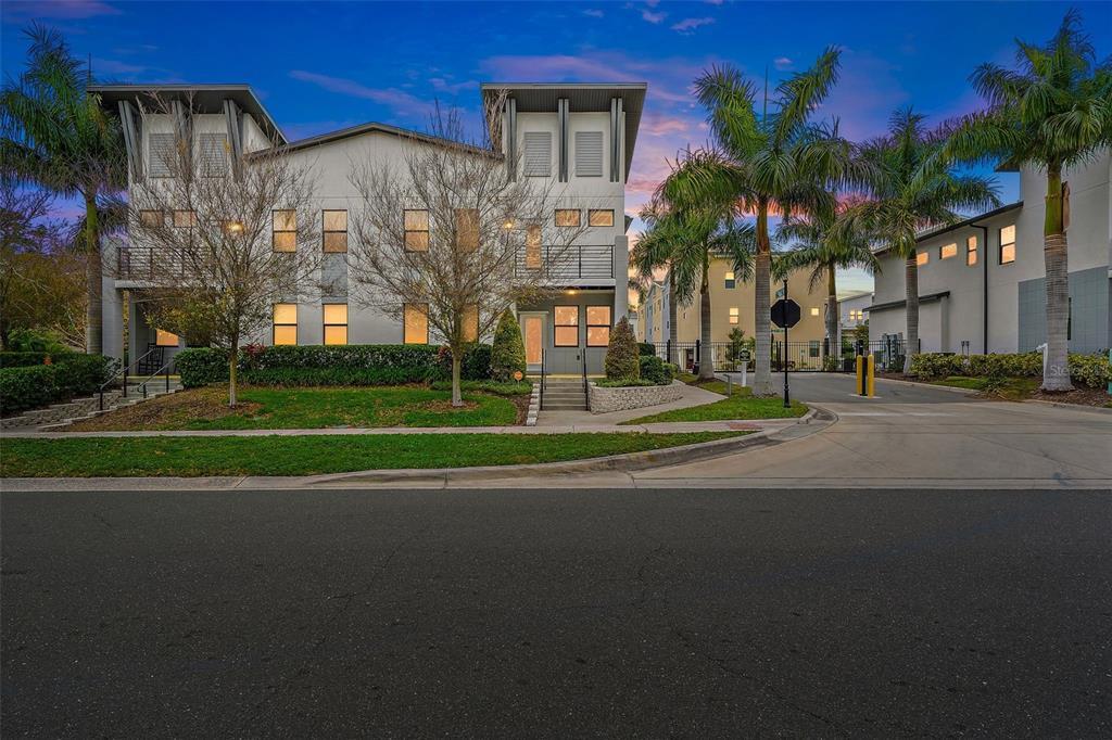 Picture of 1110 25Th Street N, St Petersburg, FL 33713