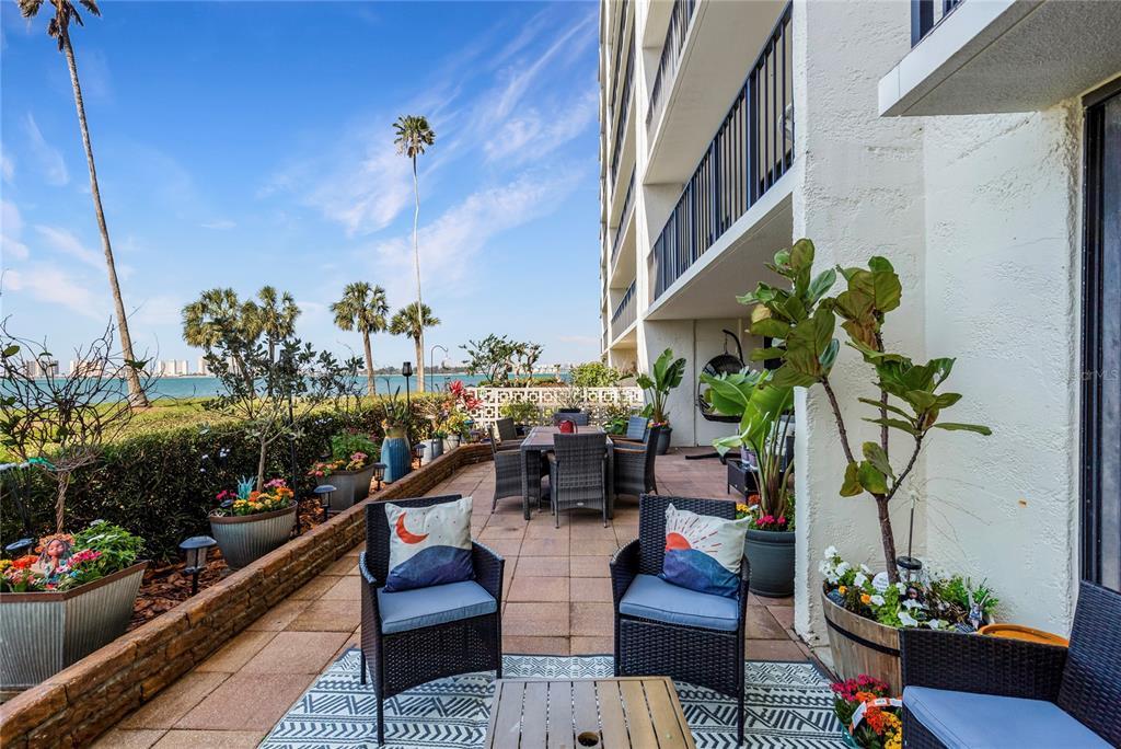 Picture of 100 Oakmont Lane Unit 112, Belleair, FL 33756