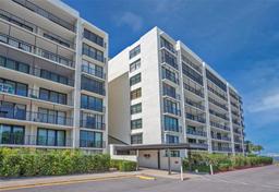 Picture of 100 Oakmont Lane Unit 112, Belleair, FL 33756