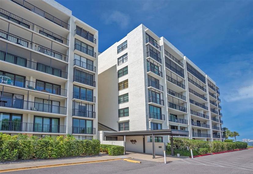 Picture of 100 Oakmont Lane Unit 112, Belleair FL 33756
