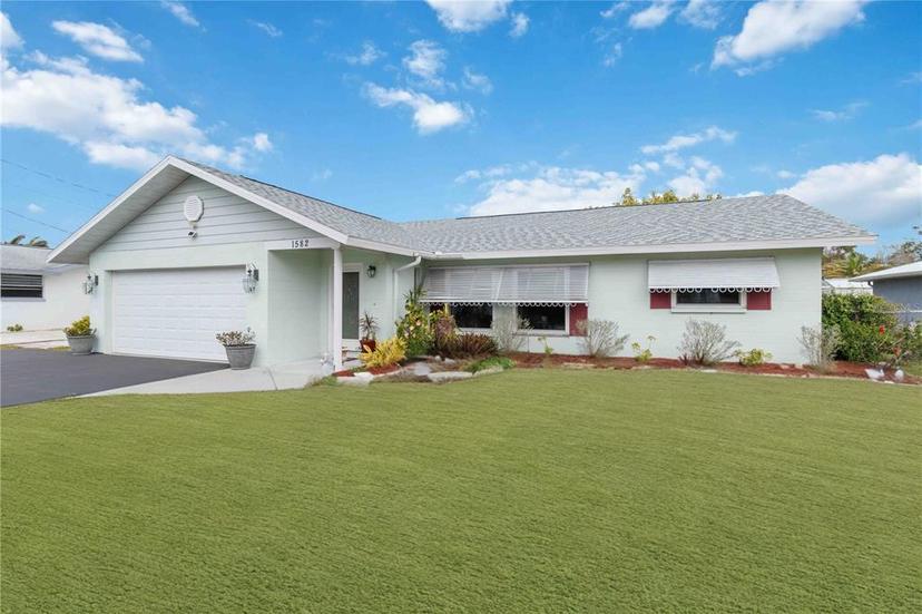 Picture of 1582 Overbrook Road, Englewood FL 34223