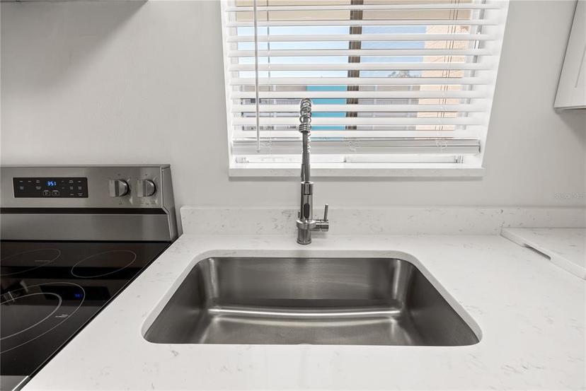 Picture of 5907 Garden Lane Unit H26, Bradenton FL 34207