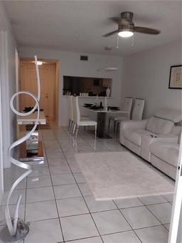 Picture of 6924 Stones Throw Circle N Unit 8105, St Petersburg, FL 33710