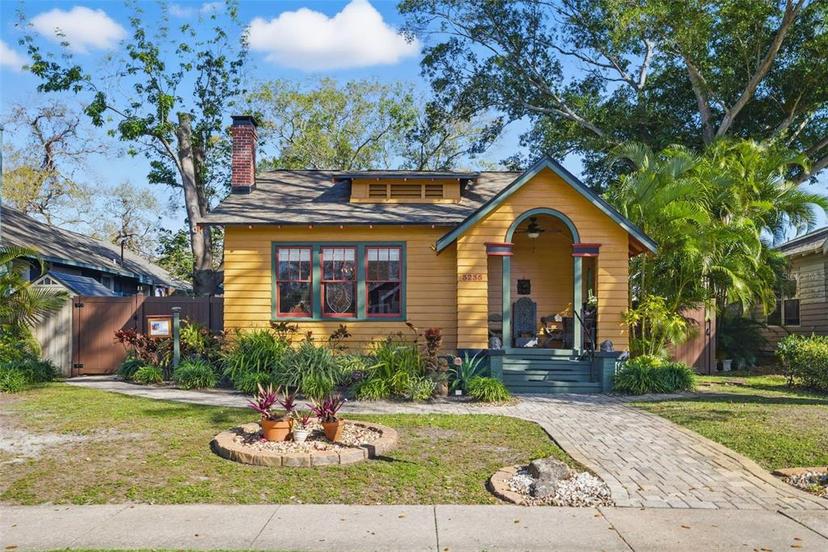Picture of 3235 8Th Avenue N, St Petersburg FL 33713