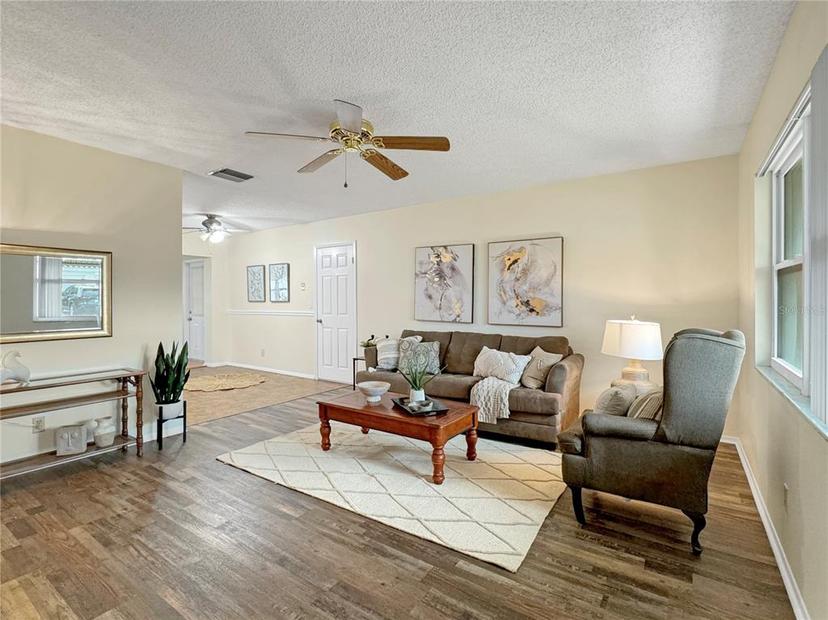 Picture of 9737 36Th Way N, Pinellas Park FL 33782