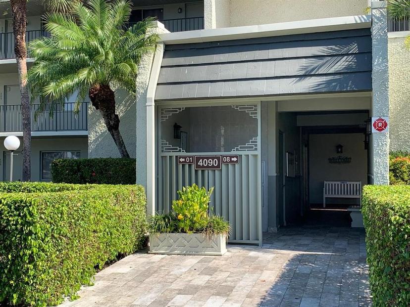 Picture of 4090 Tivoli Court Unit 201, Lake Worth FL 33467