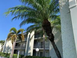Picture of 4090 Tivoli Court Unit 201, Lake Worth, FL 33467