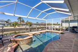 Picture of 428 Islebay Drive, Apollo Beach, FL 33572