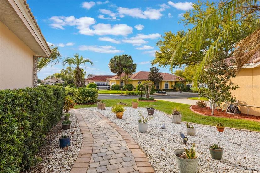 Picture of 204 Lake Region Boulevard S, Winter Haven FL 33881