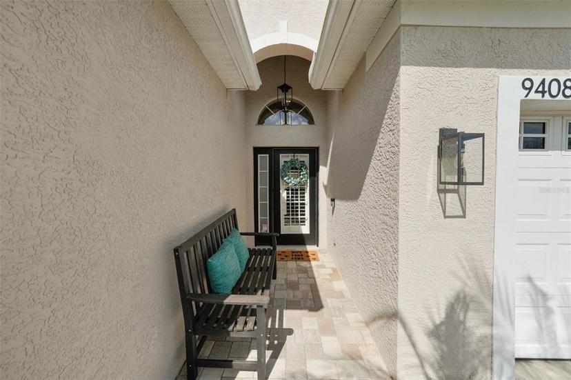 Picture of 9408 Greenpointe Drive, Tampa FL 33626