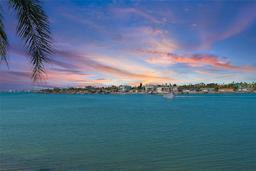 Picture of 6083 Bahia Del Mar Circle Unit 359, St Petersburg, FL 33715