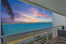 Picture of 6083 Bahia Del Mar Circle Unit 359, St Petersburg, FL 33715