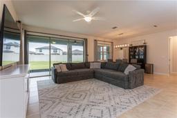 Picture of 10812 Applewood Range Way, Tampa, FL 33647