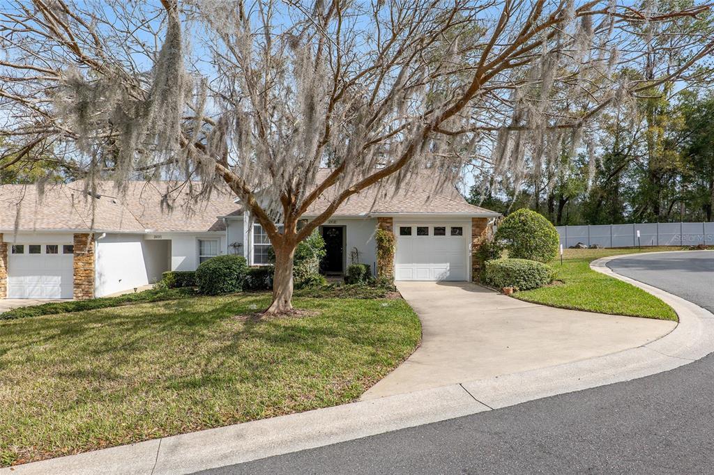 Picture of 2418 SE 17Th Circle, Ocala, FL 34471