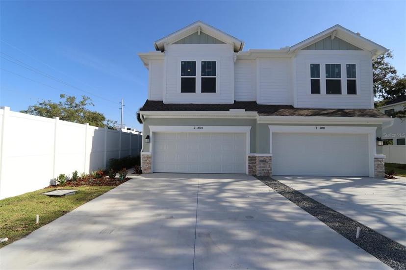 Picture of 3021 W Ballast Point Unit 2, Tampa FL 33611