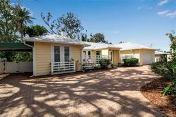 Picture of 980 S Orange Avenue, Sarasota, FL 34236