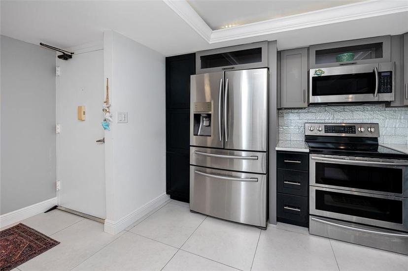 Picture of 17920 Gulf Boulevard Unit 702, Redington Shores FL 33708