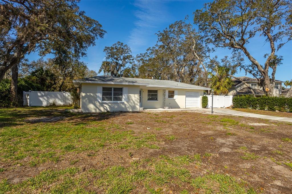 Picture of 2050 Nigels Drive, Dunedin, FL 34698