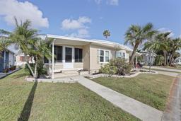 Picture of 2100 Kings Highway Unit 305, Port Charlotte, FL 33980