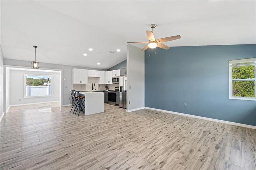 Picture of 3525 65Th Avenue Circle E, Sarasota FL 34243