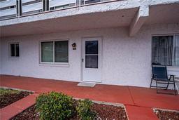 Picture of 1100 Martinique Drive Unit 106, Winter Haven, FL 33884