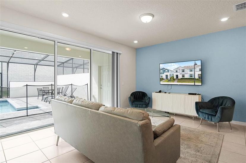 Picture of 281 Jetty Way, Davenport FL 33897